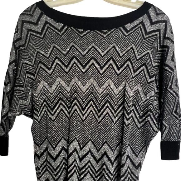 Express‎ Sweater - Picture 2 of 6